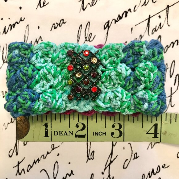 Handmade SLIP-ON CUFF in Shades of Blue and Green Fiber Embellished w/Vtg Charm - Picture 5 of 7